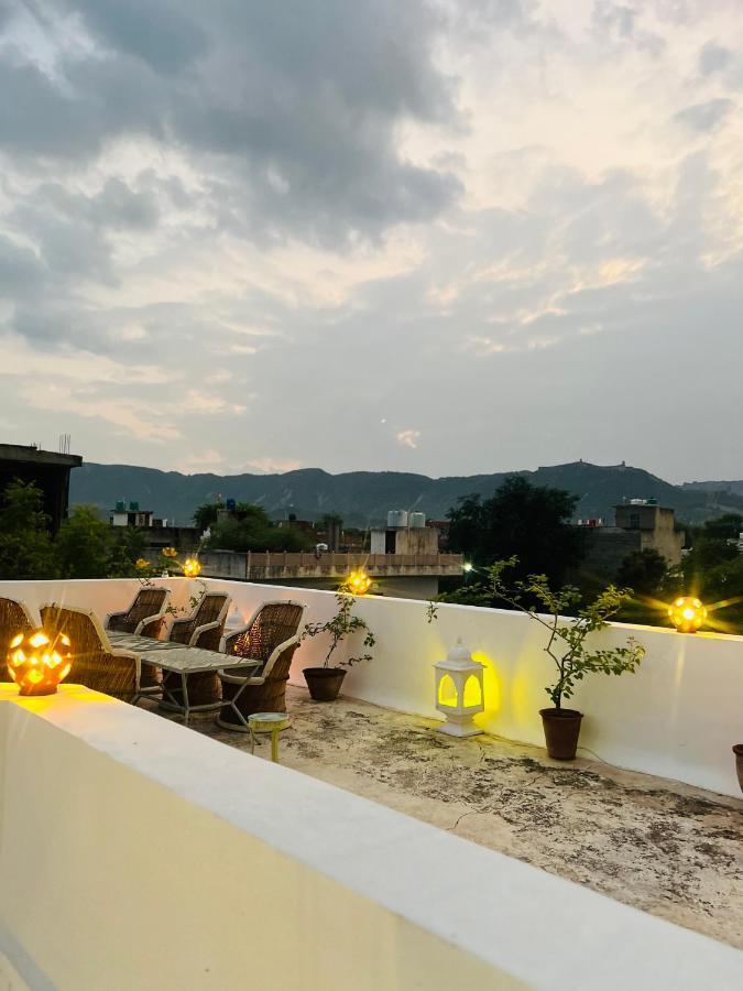 Mosaics Guest House Divisione di Divisione di Jaipur Esterno foto