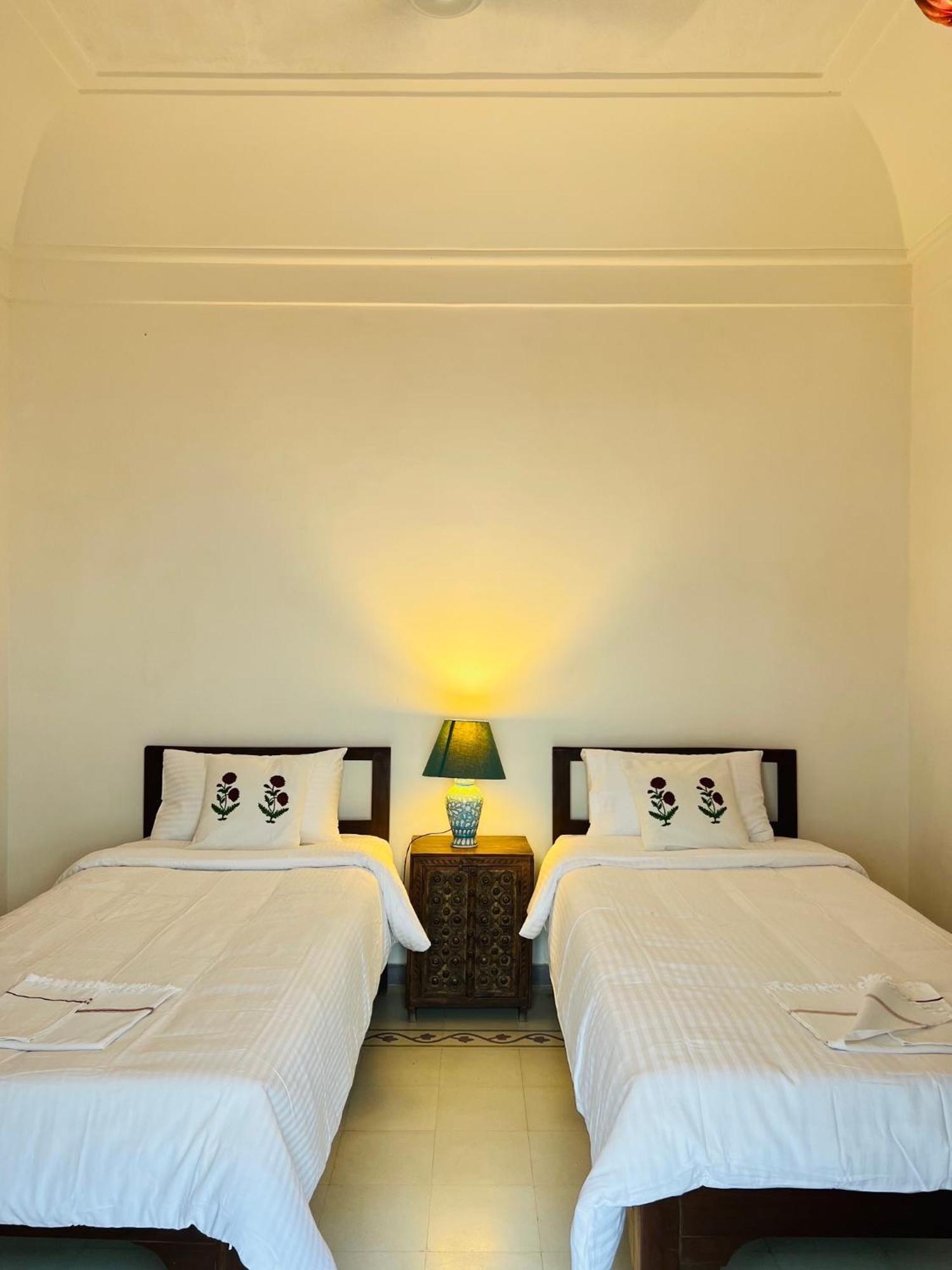 Mosaics Guest House Divisione di Divisione di Jaipur Esterno foto